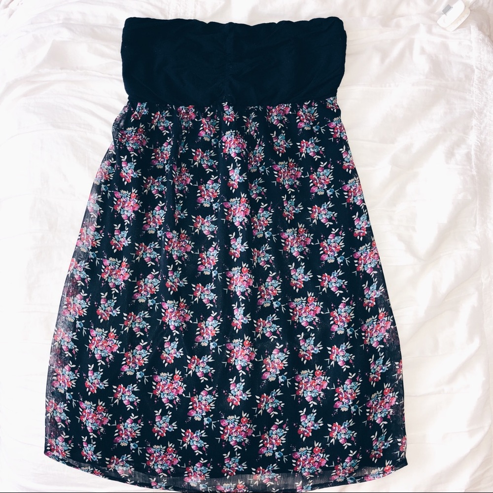 SLEEVELESS DRESS